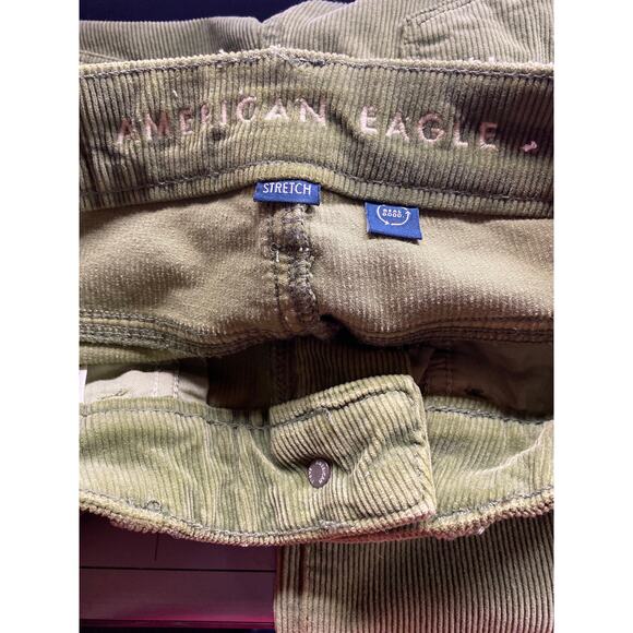 American Eagle Women's 00 Short Green Corduroy Stretch Ankle Pants Trousers - Picture 6 of 7